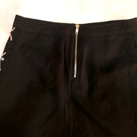 Skirt - Picture 2 of 8